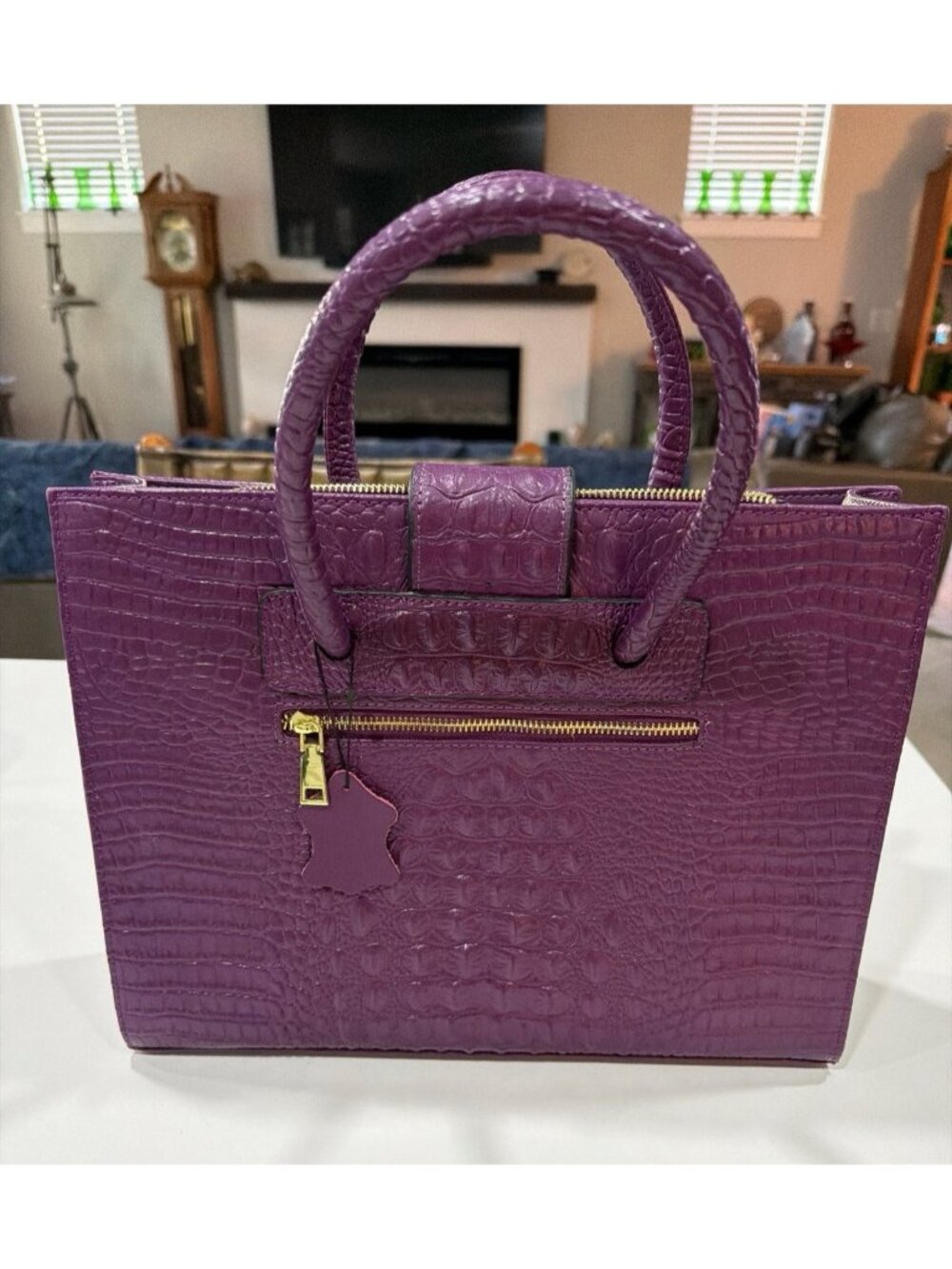 An exquisite crocodile-pattern genuine leather satchel handbag - Picture 3 of 9